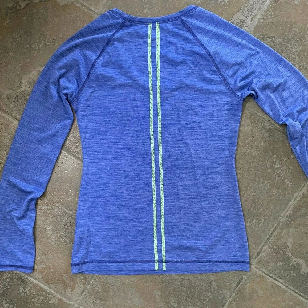 Zella Women's Heather Blue Long Sleeve With Thumbholes Activewear Shirt Size S - Picture 7 of 12